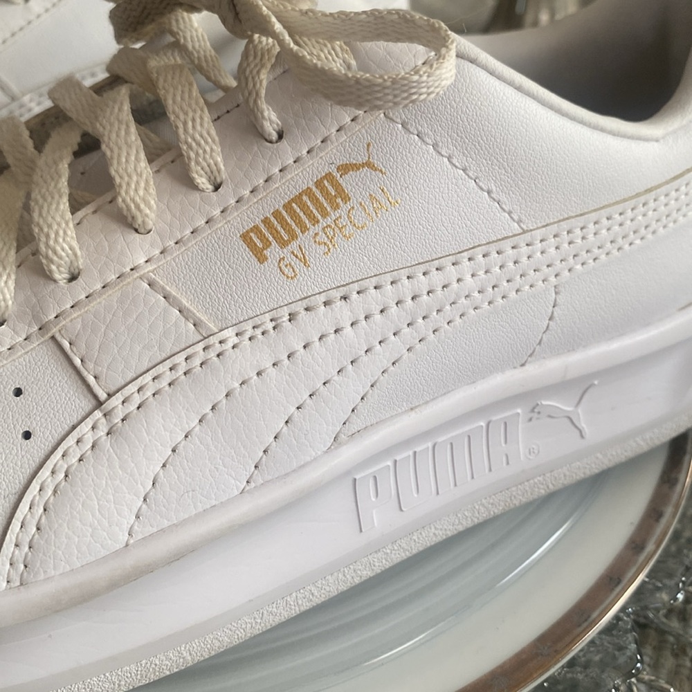 PUMA GV Special! EUC - Picture 8 of 8